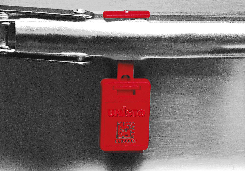 Unisto Euroseal recyclable security seal applied to a drum